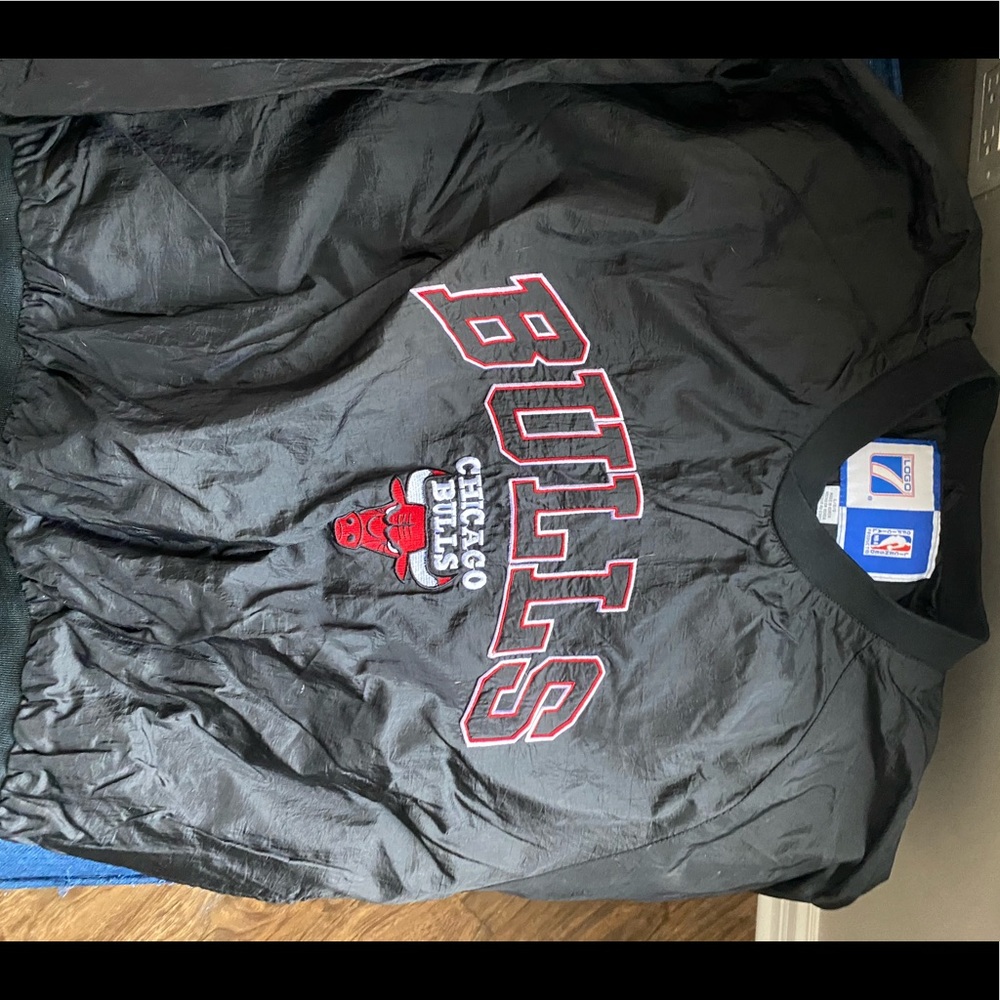Chicago Bulls Pullover Size Large